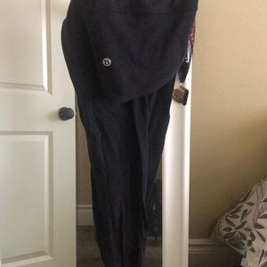 Never been worn size 10 full length LULULEMON!